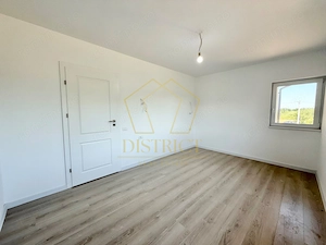 Duplex cu 5 camere si 2 bai, 470 mp teren si 115 mp utili in Ghiroda. - imagine 14