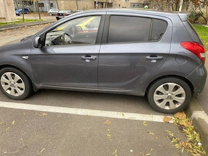 Vand Hyundai I 20 - imagine 4