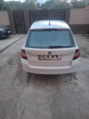 Skoda Fabia an 2016 1.4 diesel - imagine 4