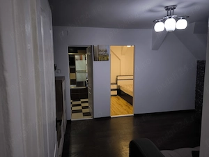Închiriez apartament cu 3 camere  - imagine 4