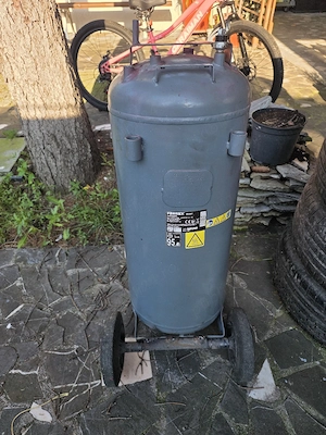 butelie de compresor aer 50 ltr marca Ferrex - imagine 4