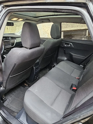 Toyota Auris Hibird 1.8