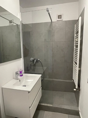 Închiriez apartament 2 camere