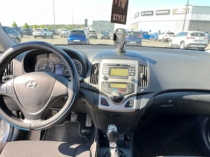 Hyundai i30 Hatchback 1.4 Benzină   105 CP   Euro 4   149.000 km - imagine 6