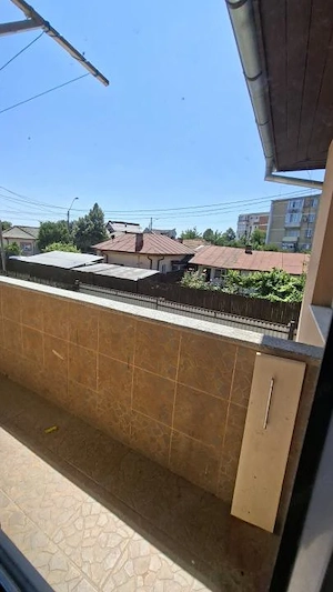 De închiriat – Apartament 3 camere, etaj 1, în Vilă - imagine 6
