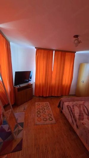 De închiriat – Apartament 3 camere, etaj 1, în Vilă - imagine 3