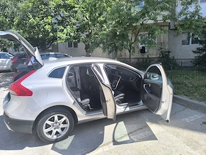 Volvo V 40 - imagine 3