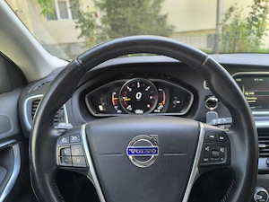Volvo V 40 - imagine 5