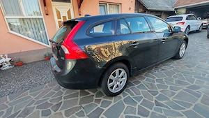 Volvo V60 1.6D 114 cp an 2013 - imagine 5