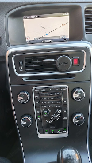 Volvo V60 1.6D 114 cp an 2013 - imagine 9