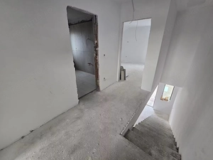 Duplex modern într-o locație centrală Toate utilitatile / Asfalt - imagine 12
