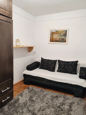 Închiriez apartament 60 mp în Focșani 