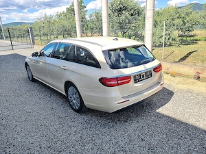 Mercedes-Benz E200, 9G-Tronic din 2017 (Euro6) - imagine 3