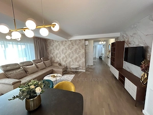 APARTAMENT 3 CAMERE //CENTRAL//BLOC BUCEGI 12