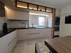 Proprietate premium-Gradina superb amenajata-Teren 431 mp-Dumbravita - imagine 9