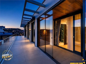 Deasupra Brasovului, penthouse spectaculos,420 mp, rooftop privat, panorama oras si munti,design bes - imagine 2