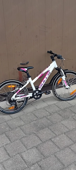 BicicletaBulls Din Aluminiu Roți Pe 20 Inch, Schimbătoare Shimano, Furcă Față Pe Telescop, Impecabil