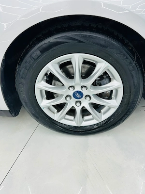 Ford Mondeo - imagine 9