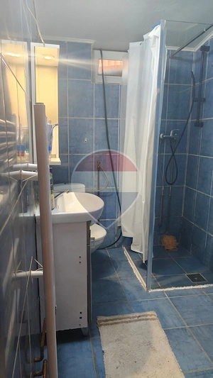 Casă / Vilă cu 3 camere de vânzare în zona Schei - imagine 12