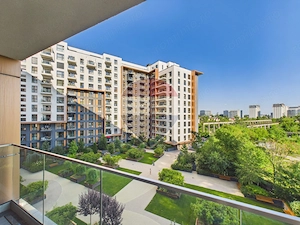 Apartament cu 3 camere de vânzare cu parcare subterana, nemobilat