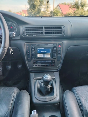 Vând Passat b5.5 1.9 tdi anul 2004  - imagine 4