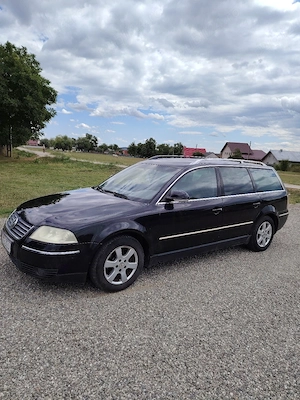 Vând Passat b5.5 1.9 tdi anul 2004  - imagine 7