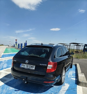 Skoda Superb Combi 2015 2.0 TDI 140CP - imagine 4