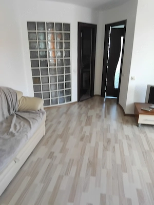 Închiriez apartament  - imagine 4