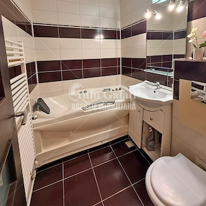 | Apartament cu 3 camere | Mobilat & Utilat | Centru | - imagine 8