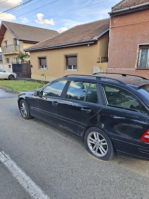 Dezmembrez Mercedes C180 1.8 benzina - imagine 3