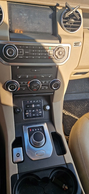 Discovery 4 3.0 TDV6 Automat 4x4 2016   Piele crem, Navi, Cameră - imagine 9