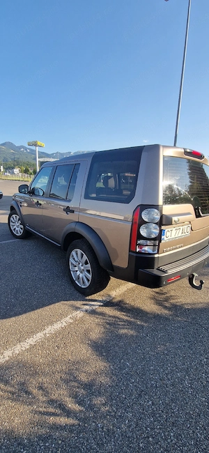 Discovery 4 3.0 TDV6 Automat 4x4 2016   Piele crem, Navi, Cameră - imagine 4