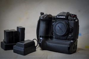 Lumix G9 kit cu grip
