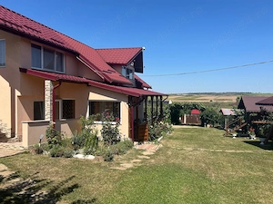 Casă de vânzare în Cristești, județul Botoșani   6.200 mp teren - imagine 4