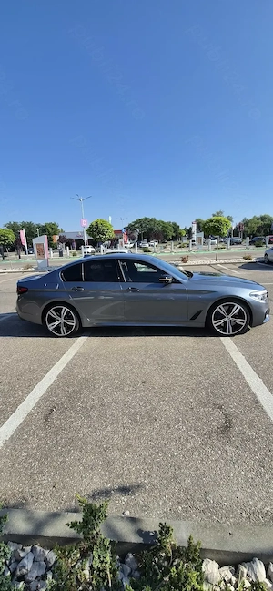 BMW 540i xDrive M Sport   340 CP - imagine 4