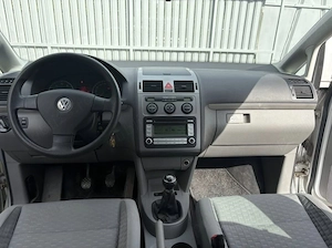 Volkswagen touran - imagine 3