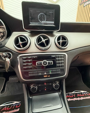 MERCEDES GLA 200 . Cutie Automata + padele . Garantie 12 luni . Buy-Back . Test-Drive .  - imagine 8