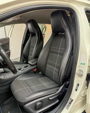 MERCEDES GLA 200 . Cutie Automata + padele . Garantie 12 luni . Buy-Back . Test-Drive .  - imagine 11