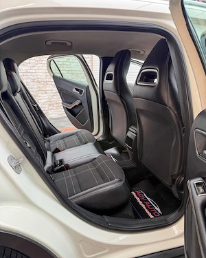 MERCEDES GLA 200 . Cutie Automata + padele . Garantie 12 luni . Buy-Back . Test-Drive .  - imagine 19