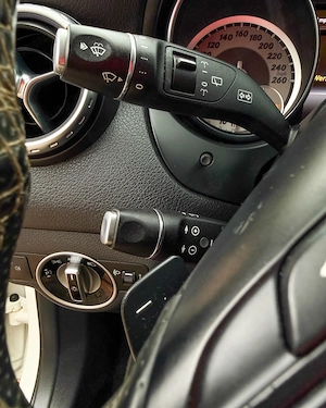 MERCEDES GLA 200 . Cutie Automata + padele . Garantie 12 luni . Buy-Back . Test-Drive .  - imagine 10