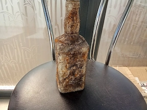 sticla decorativa lucrată manuala cu efect rugina 