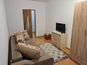 Inchiriez apartament de 3 camere - imagine 10