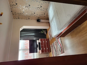 Închiriez apartament de 3 camere pt Untold - imagine 2