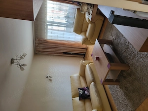 Închiriez apartament de 3 camere pt Untold