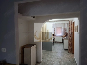 Ap 3 camere decomandat Lipovei parter - imagine 2