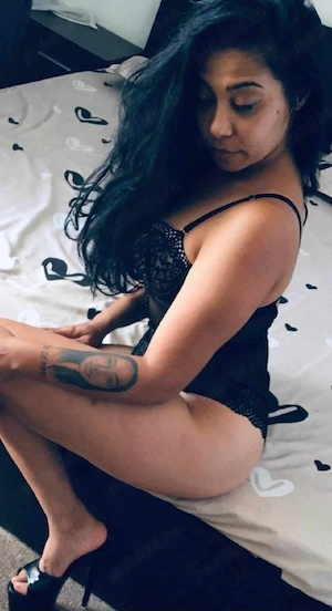 Fac doar deplasari la tine sau la hotel