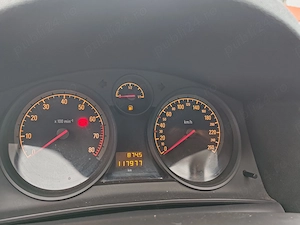 vand Opel Astra H Sedan, An 2011, Benzina 1.6 Euro 5, Cp 116 ( 117900 KM reali ) - imagine 5