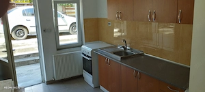 De închirieat de ANTOLD Casă cu curte 4 apartamente ,,2apartamente cu 1 cameră,2 apartamente cu 2 c - imagine 2