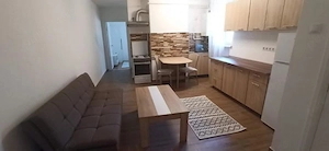 Apartament o camera cu bucatarie open space - imagine 4