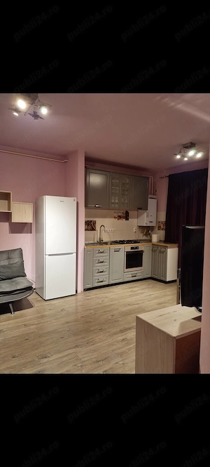 De închiriat apartament 3 camere + parcare supraterană - imagine 2